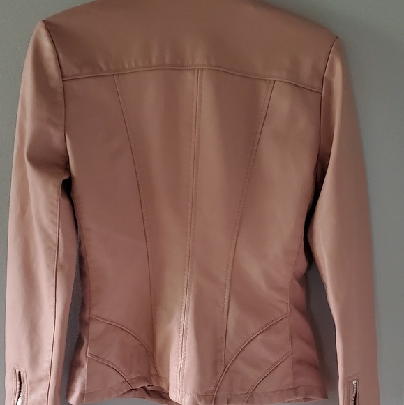 Leather jacket - Picture 2 of 4